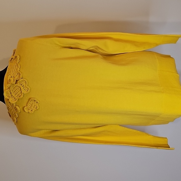 Anthropologie Moth Abuzz Bee Cardigan Sweater, Crochet Bumblebees, Yellow, Large - Picture 6 of 8